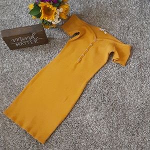 BURNT YELLOW CUSTARD COLORED RIBBED KNIT DRESS.